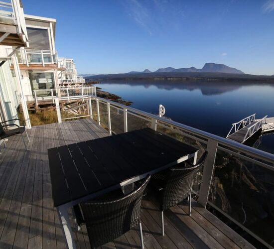 Waterfront Premium Cabin © Malangen